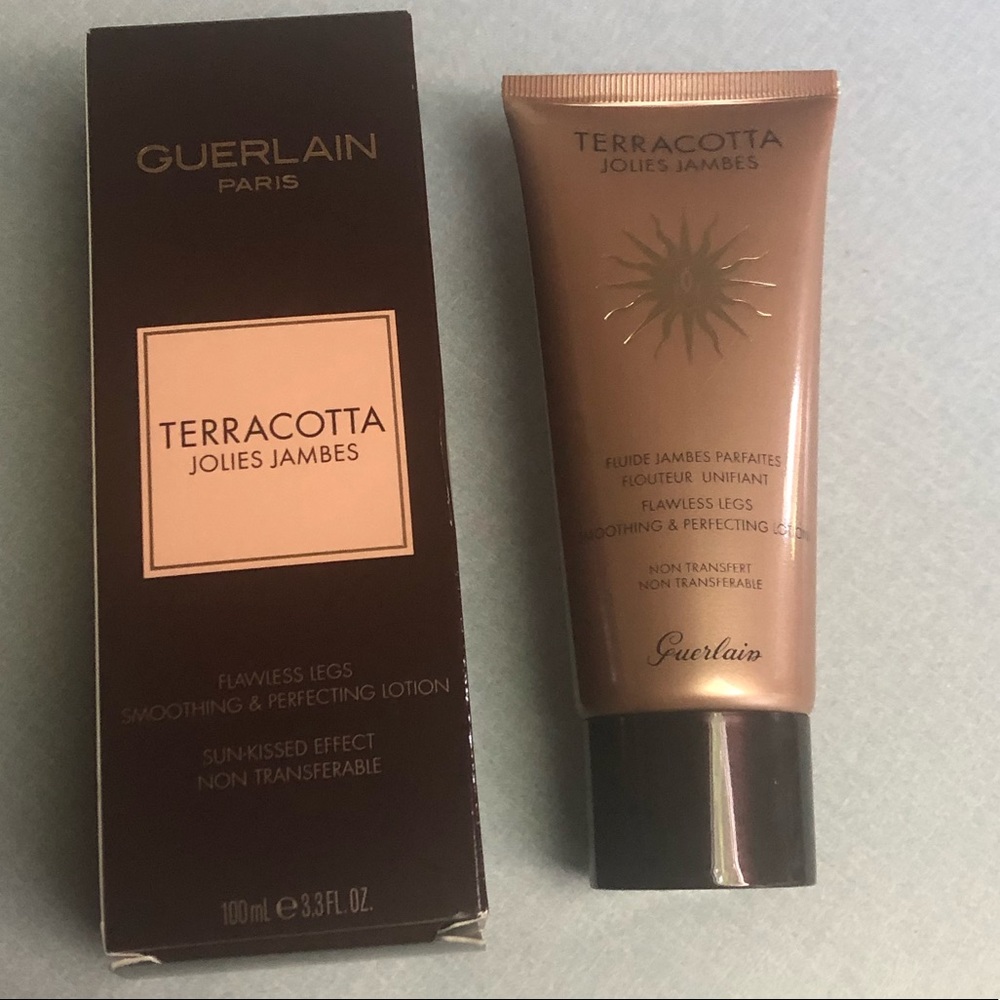 🎉 HP🎉 Guerlain Flawless Legs